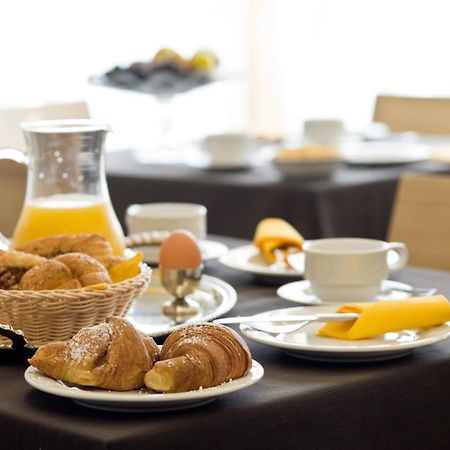 Hotel Acquadolce بسكييرا ديل غاردا المظهر الخارجي الصورة