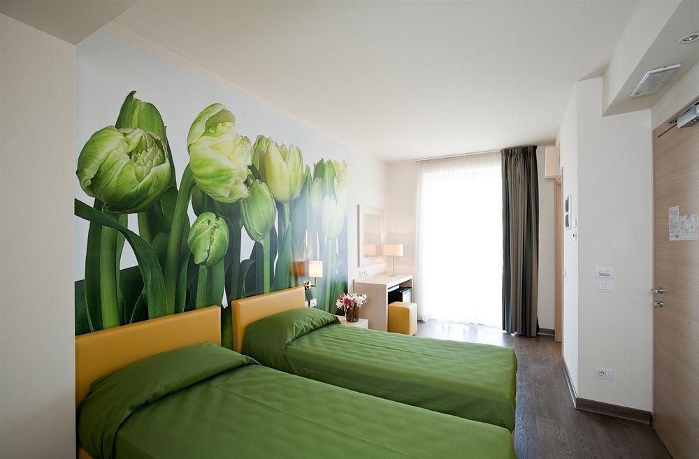 Hotel Acquadolce بسكييرا ديل غاردا المظهر الخارجي الصورة